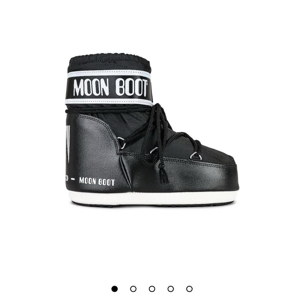 Moon Boots
